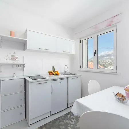 Emanuel Apartman